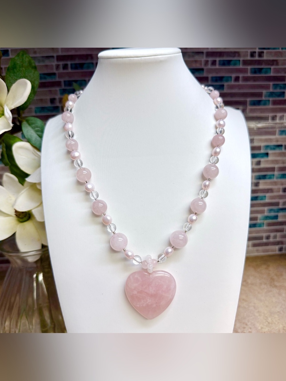 Lee Sands rose quartz heart pendant necklace